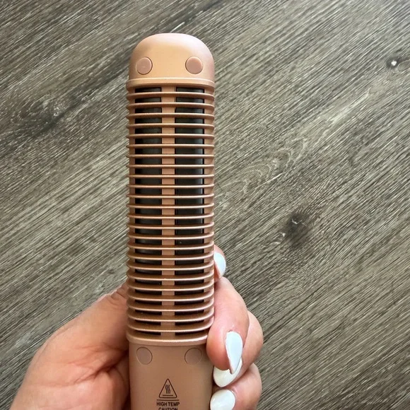 Rose Gold Hair Straightening Comb - Picture 7 of 7